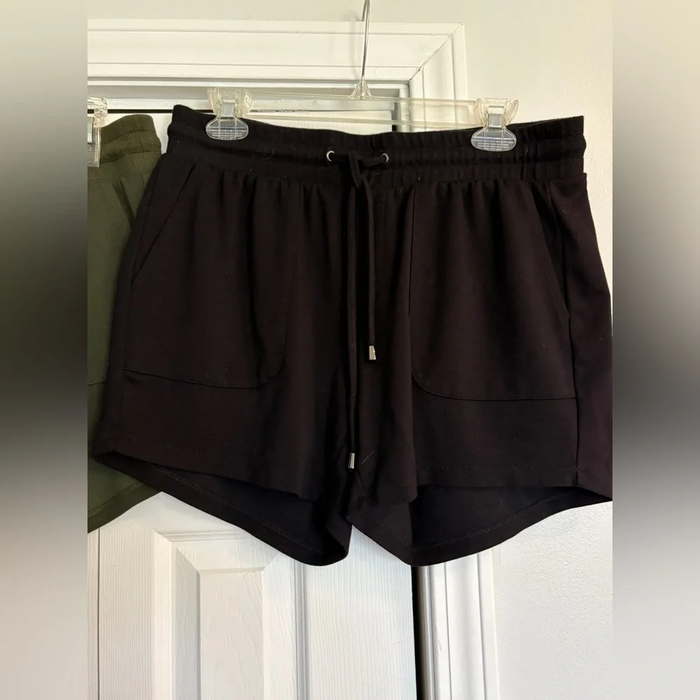 BUNDLE OF 2 - Torrid Drawstring Stretchy Shorts, Size 00X M/L 10 Black and Olive - Picture 4 of 10